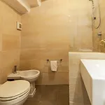Дом отдыха Cavour Living - Luxury Design Centro Ольбия