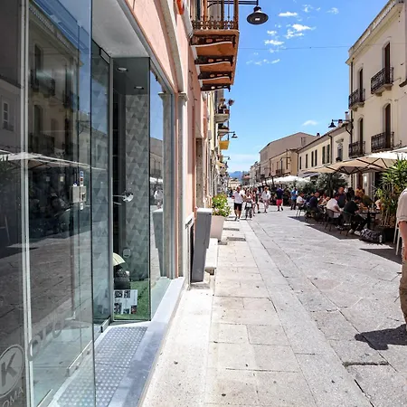 Cavour Living *