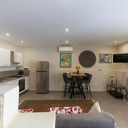 Holiday home Cavour Living - Luxury Design Centro *